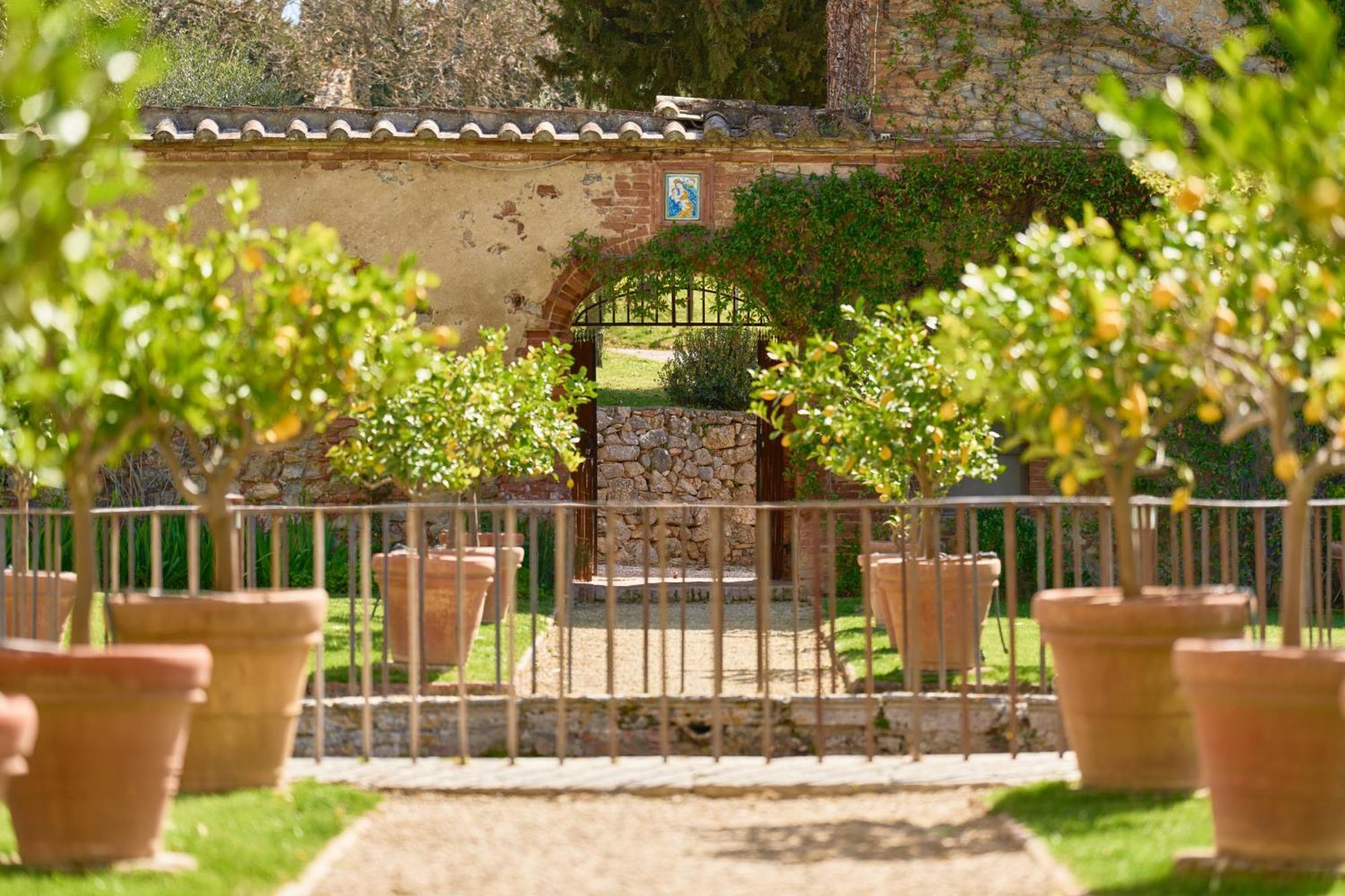 הוילה פיינצה Monastero Sant'Anna In Camprena מראה חיצוני תמונה